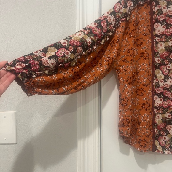 Go Fish boho style long sleeve blouse size medium - Picture 4 of 4